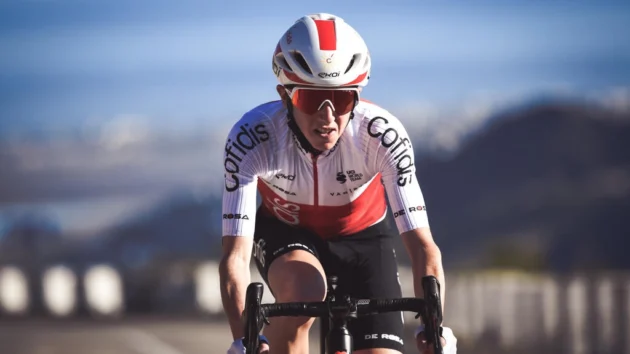 ツール・ド・フランス女子:サンドラ・レヴェネス選手、最年長と最年少を同時に達成