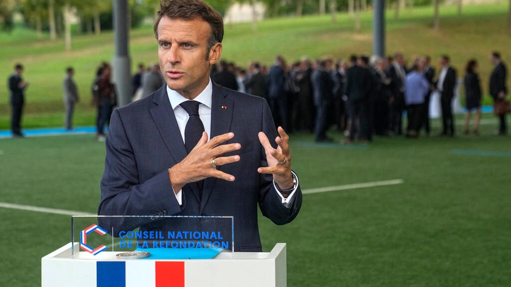 2022年9月8日、マルクーシで行われた国家再建評議会の発足式でのエマニュエル・マクロン氏。AFP - ミッシェル・ウーレル