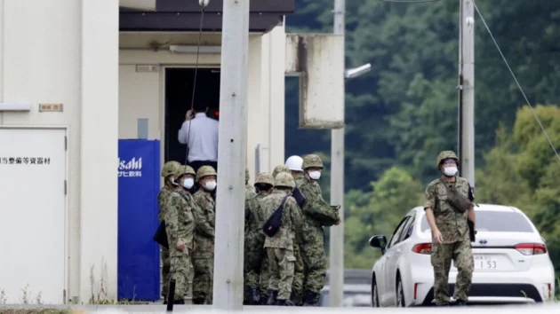 日本：銃撃で陸軍射撃場で2人が死亡