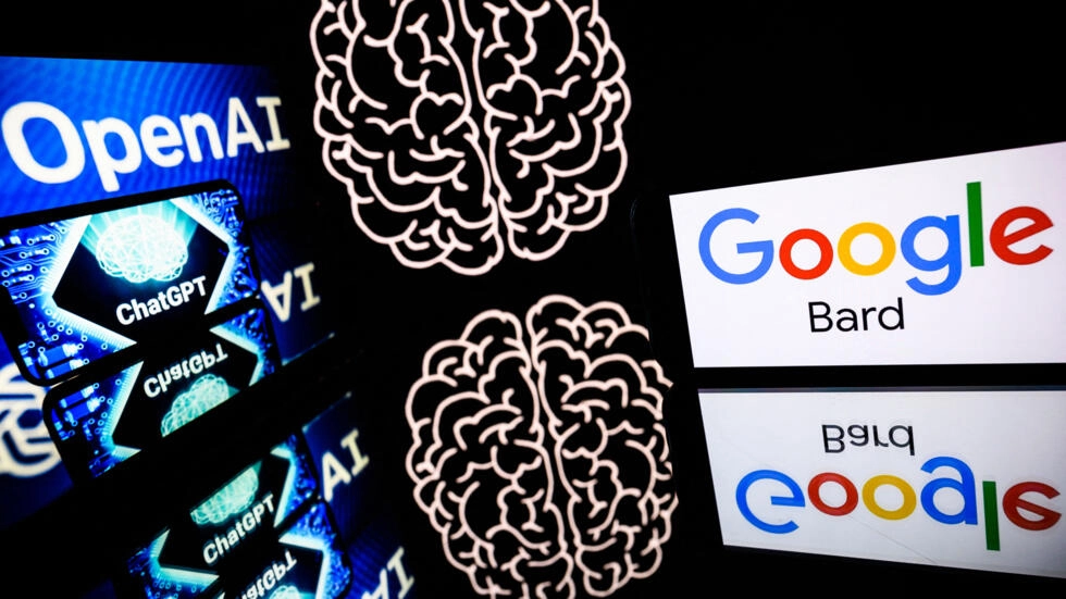 この写真は、GoogleとChatGPTが開発した会話型人工知能ソフトウェアアプリケーションであるBard AIのロゴを表示する画面を示しています。AFP - LIONEL BONAVENTURE
