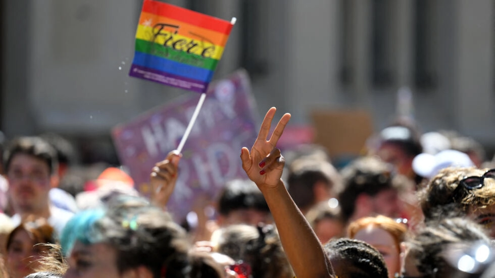 フランスの研究では、2023年には85%の人々が2003年に比べて同性愛嫌悪が少ないことがわかった。AFP - ニコラス・チュカット