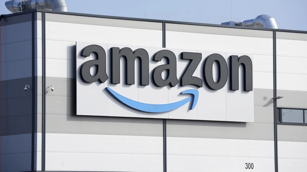 アマゾンの会社のロゴ。AP - マイケル・ソン