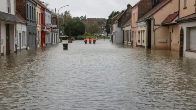 気候変動がリスクを増大させるため、フランスの町は無保険のままになった