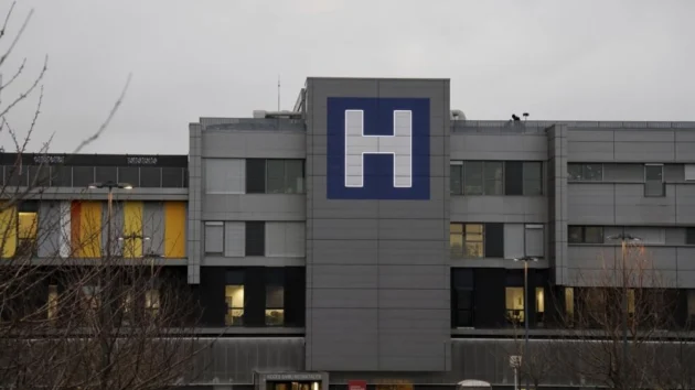 フランスの病院はゆっくりとコロナウイルスに追いつくが、格差は残っている