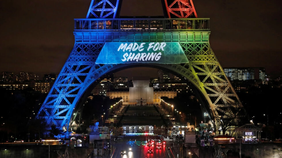 「Made for Sharing」は、パリのオリンピックへの当初の入札に使われたスローガンでした。© ロイター - ベノワ・テシエ