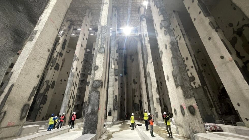 地下30メートルのアウステルリッツ盆地の内部は、オリンピックに間に合うようにセーヌ川をきれいにする上で重要な役割を果たします。© マリア・ポーラ・カルヴァーリョ/RFI