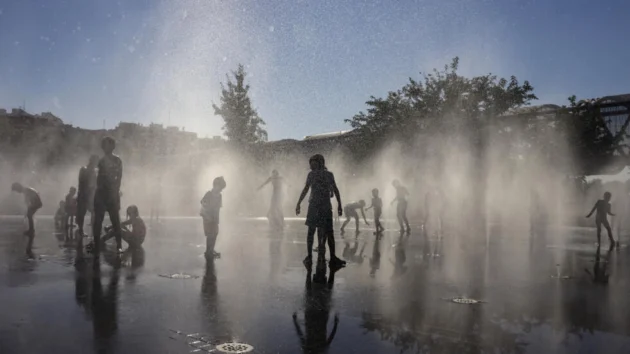 「扱うには暑すぎる」：2024年は記録上最も暖かい年になる可能性が高い