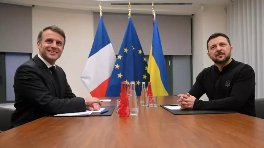 2024年12月18日、ベルギーのブリュッセルで、フランスのエマニュエル・マクロン大統領とウクライナのヴォロディミール・ゼレンスキー大統領（ファイル写真）。ロイター経由 - ニコラス・トゥカット