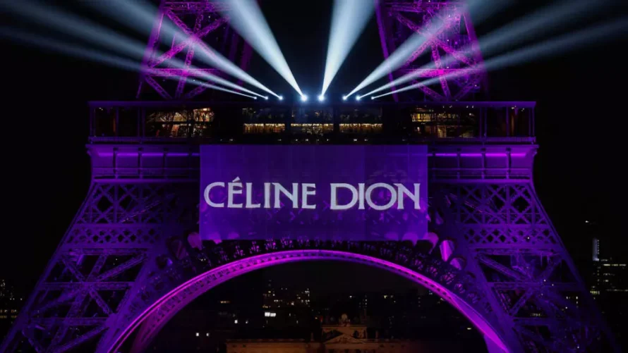 エッフェル塔が点灯し、歌手セリーヌ・ディオンの9月と10月にフランス・パリで開催される10公演の公演日程とチケット販売の発表を記念して灯ります(2026年3月30日)。REUTERS - ベノワ・テシエ